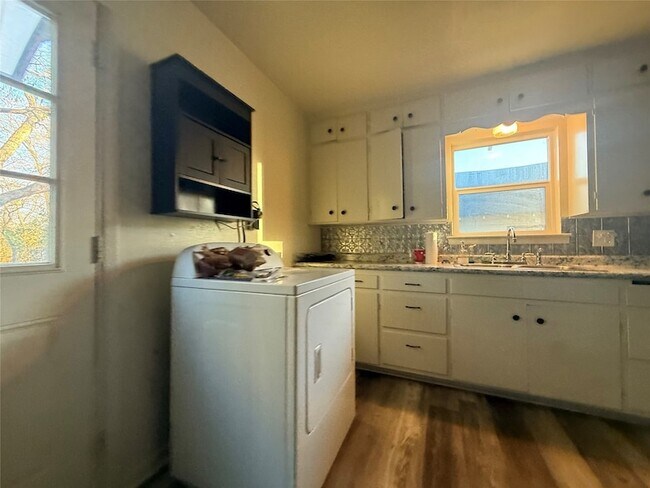 Photo - 514 Ritchey St