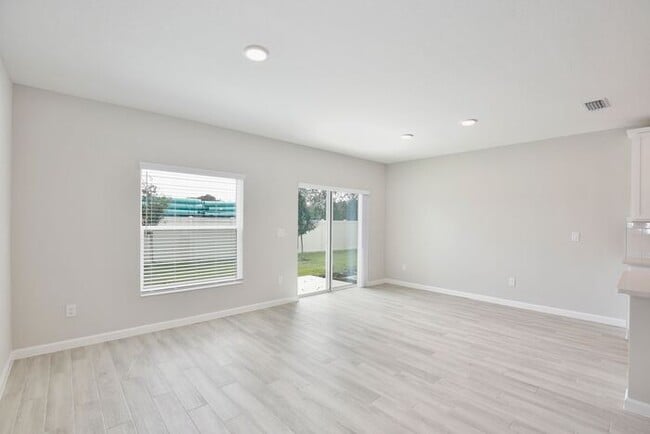 Photo - Brand-New 3/3 Modern Townhome in Gated Tys...