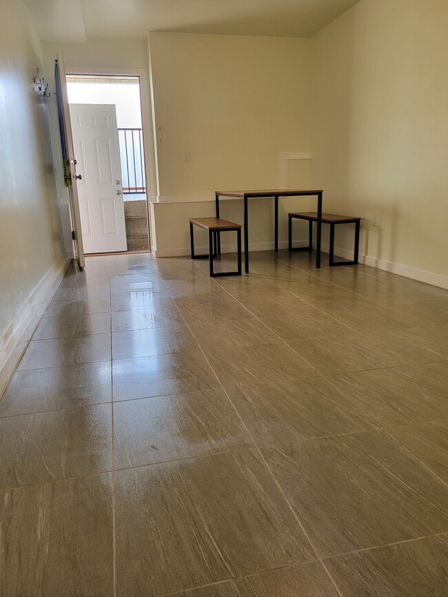 Photo - 614 Grand Ave Unit B