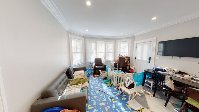 15 Lanark Rd Unit 1
