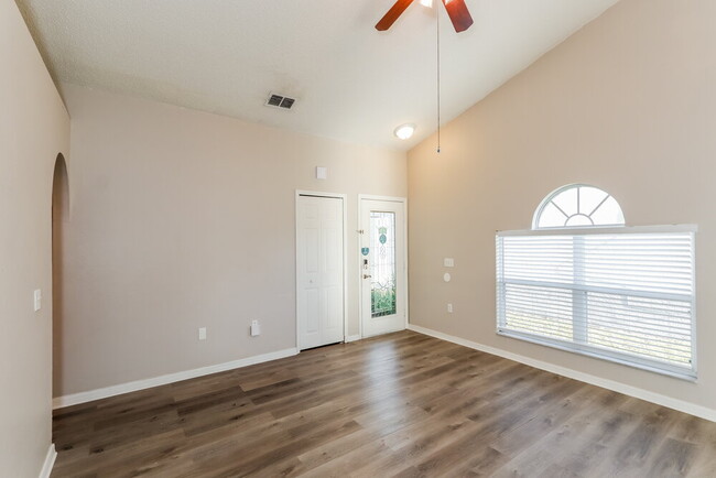 Photo - 6215 Cannoli Pl