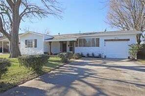 Photo - 506 Azalea St