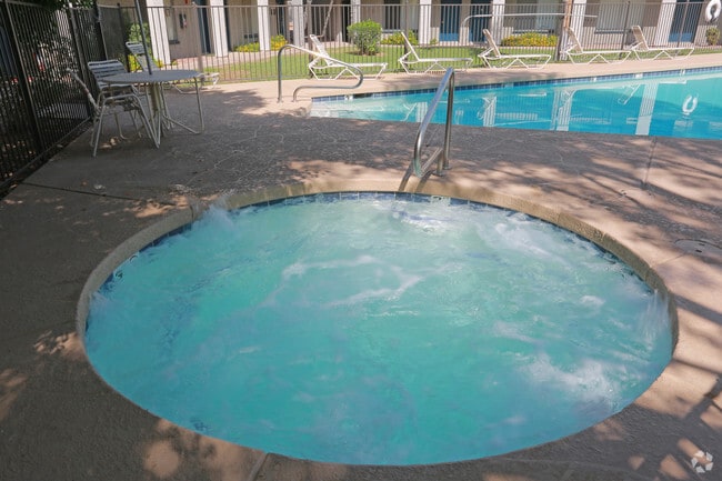 Photo - Vue Nineteen 01