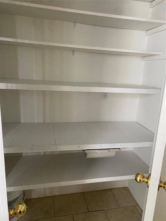 Building Photo - 2635 Marilee Ln Unit 2635