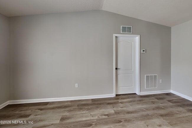 Photo - 45512 Ingleham Cir