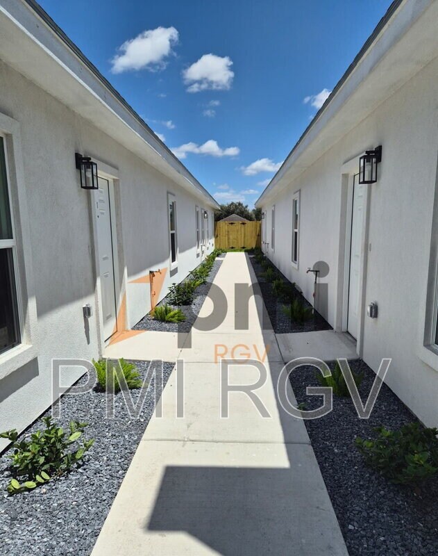 2113 Elsham Ave Unit 1