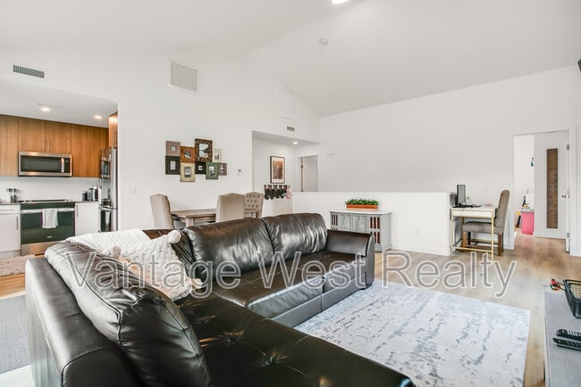 Photo - 26-685 Boynton Pl