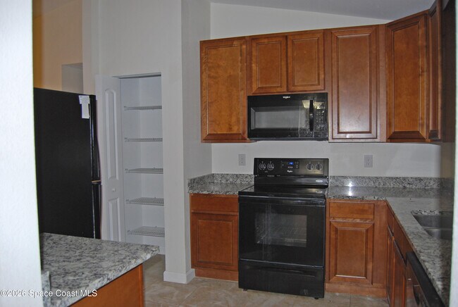 Photo - 1048 Hunt St NW