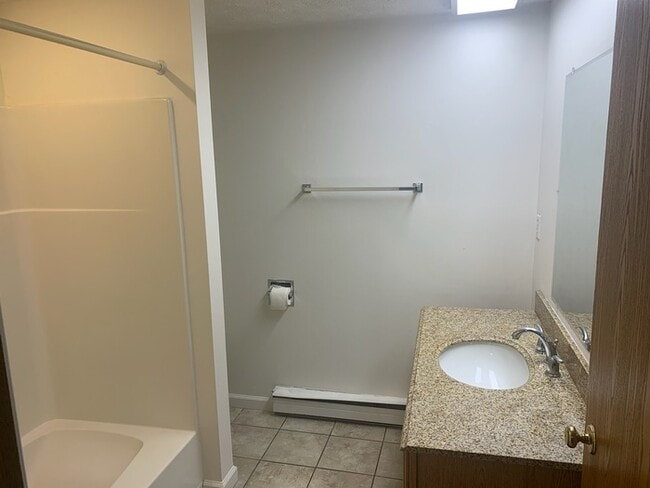 Photo - 2 Bedroom Townhouse in Maple Hollow.