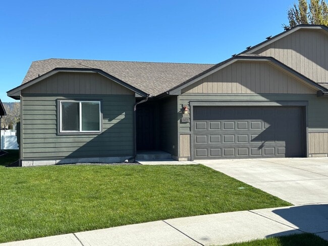 Building Photo - 1616 Unit 18021