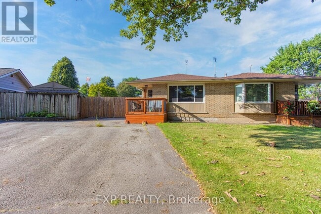 Photo - 4453 Meadowvale Dr