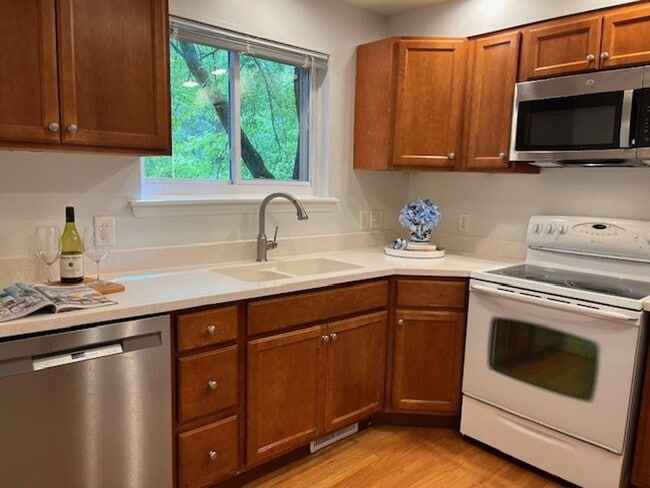 Photo - Spacious 3-Bedroom, 2-Bath located in the heart of Carrboro