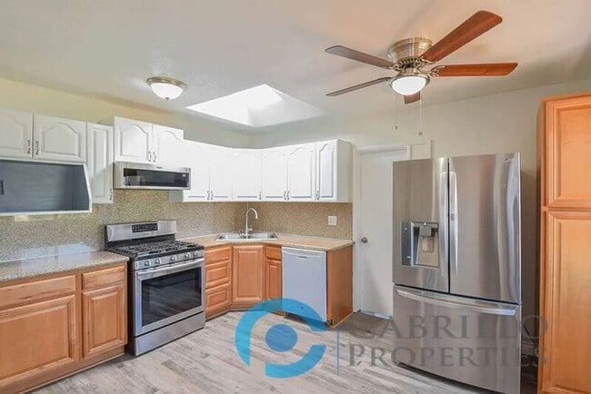 Photo - 6311 Inman St