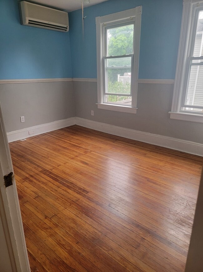 Photo - 16 Elmwood Ave