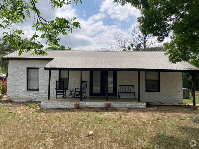 Building Photo - 110 Fallwell St Rental