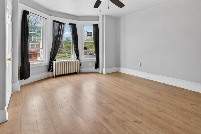 Photo - 864 E Chelten Ave