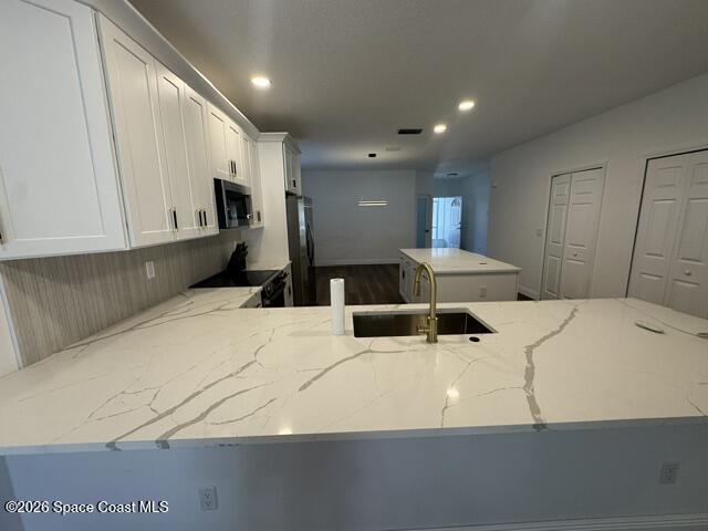 Photo - 982 Villa Dr