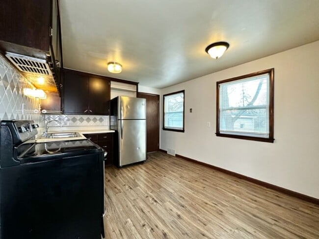 Photo - Charming 3 Bedroom 1 Bath Single Family Home