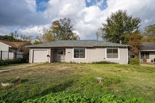 Photo - 5851 Southtown St