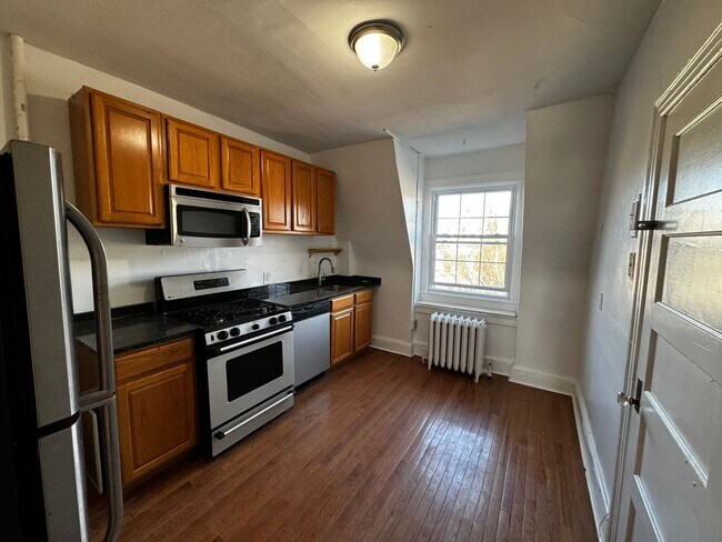 Photo - Serene Splendor in Mt. Pleasant: Stylish 1BR, 1BA Haven Unit 3