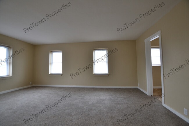 Photo - 120 E North St Unit B1