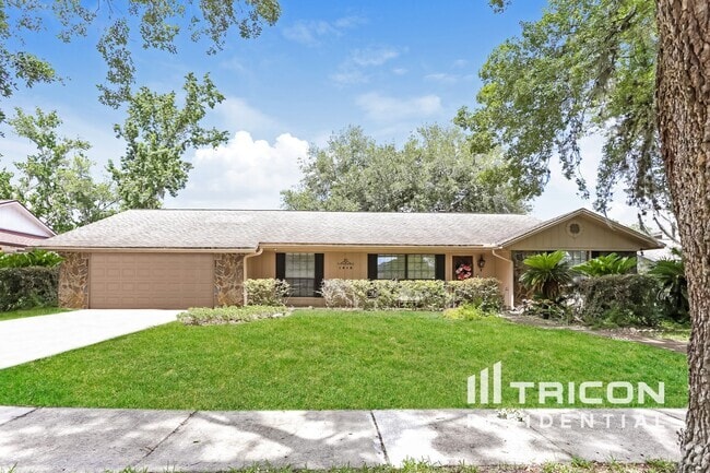 Building Photo - 1619 Village Way Rental