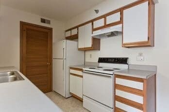 Photo - 3404 Queen Dr SW