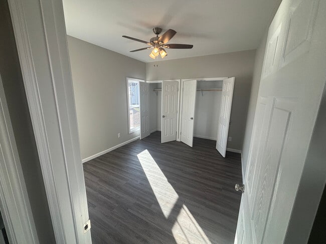 Photo - 150 Apache Ln