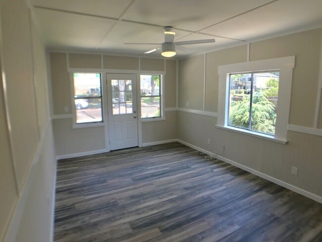 Photo - 528 E Washington Ave Unit 532