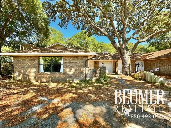Building Photo - LEEWARD Unit A