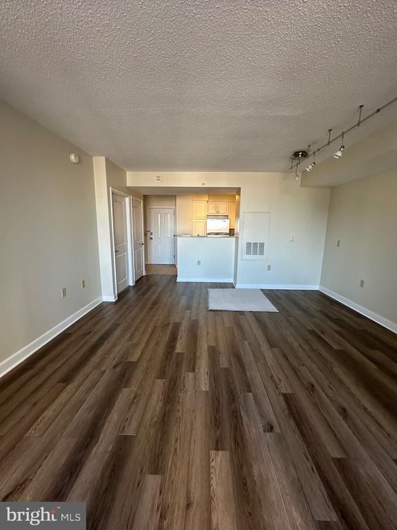 Photo - 555 Massachusetts Ave NW Unidad 917