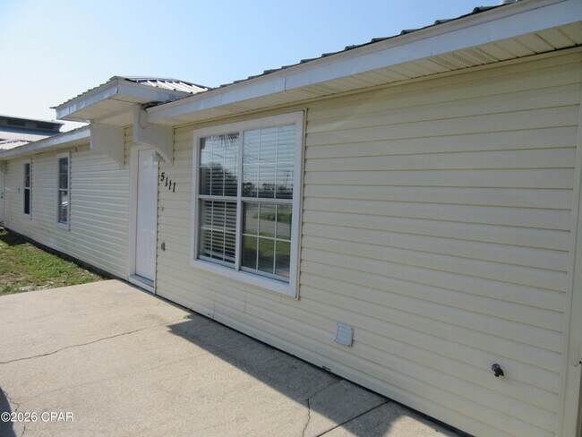 Photo - 5111 Flint Ave