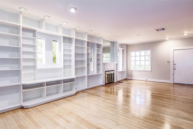 Photo - 1709 Missouri St