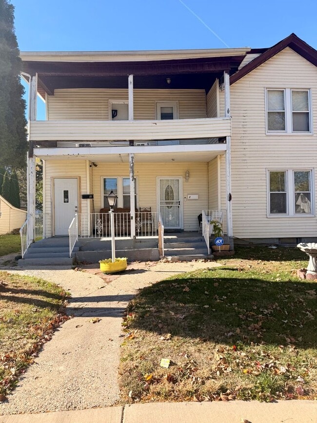 Building Photo - 1113 Ferguson St Unit Upper