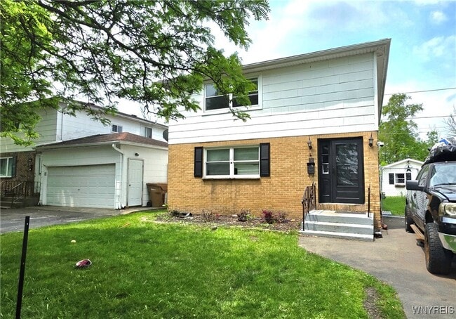 Building Photo - 50 Strasbourg Dr Rental