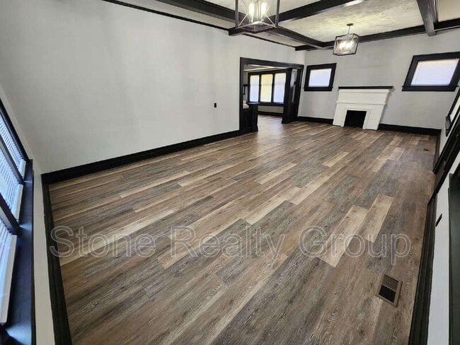Photo - 1723 Thompson Ave
