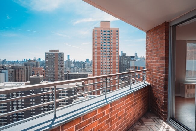 Photo - Kips Bay Court