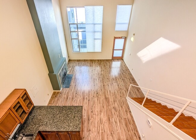 Photo - 950 Harrison St