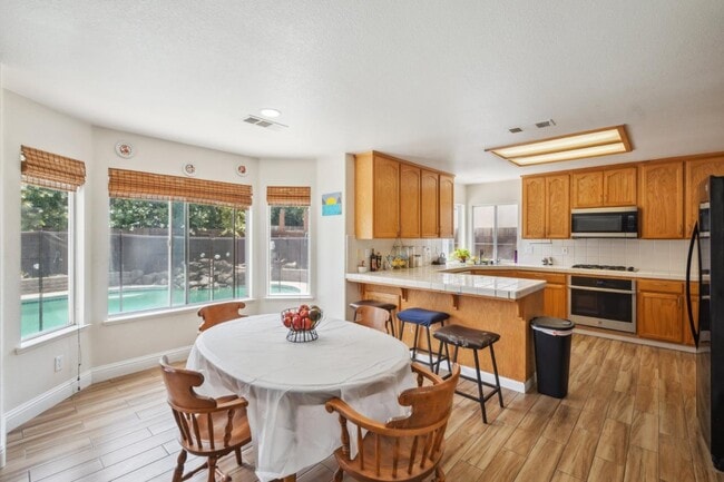 Photo - 1009 Garden St Casa