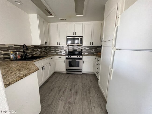 Photo - 1521 Linnbaker Ln Unit 203