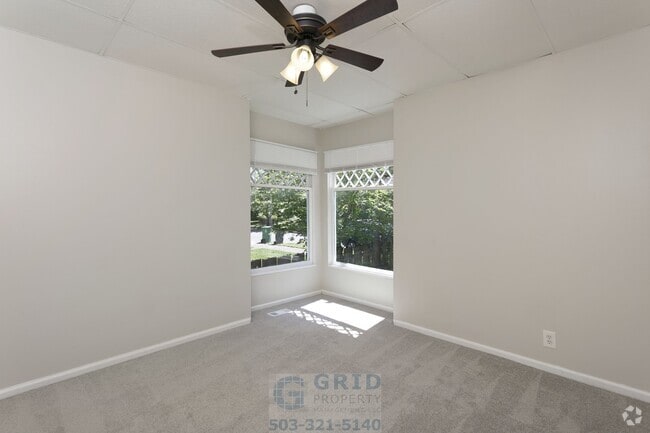 Building Photo - Charming 3 Bedroom Craftsman Home Availabl...