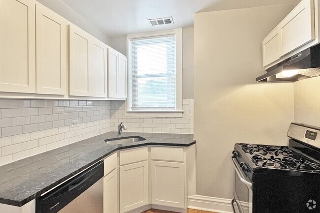 Building Photo - 225 Harrison St. Rental