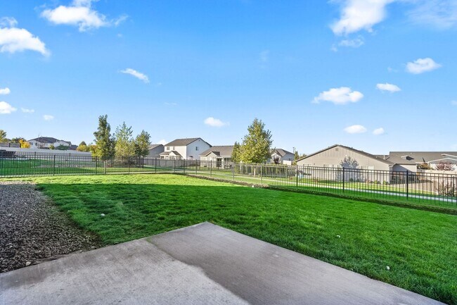 Photo - 4 Bedroom, 2 Bath & 3 Car Garage!