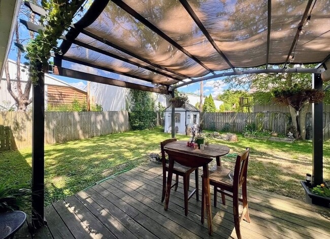 Photo - 806 S Walnut St