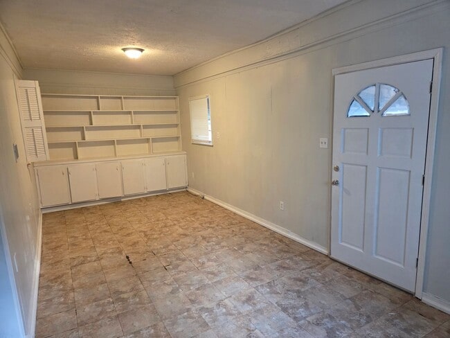 Photo - Spacious 4 Bed/ 2 Bath in North Jackson!