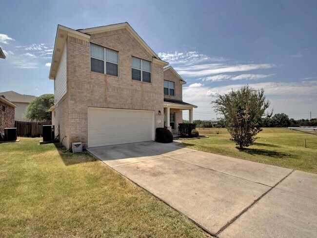 Photo - 15104 Fernhill Dr