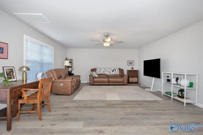 Photo - 14665 Bowman St