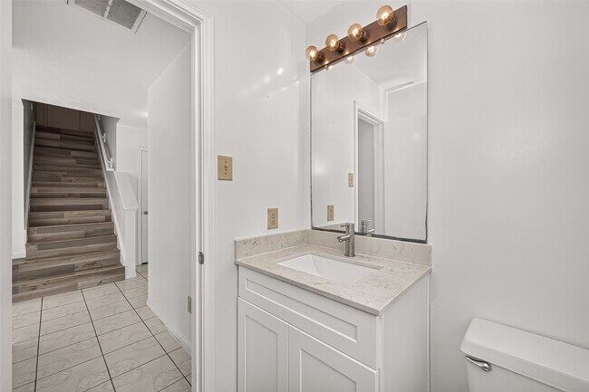 Photo - 8202 Worthington Dr