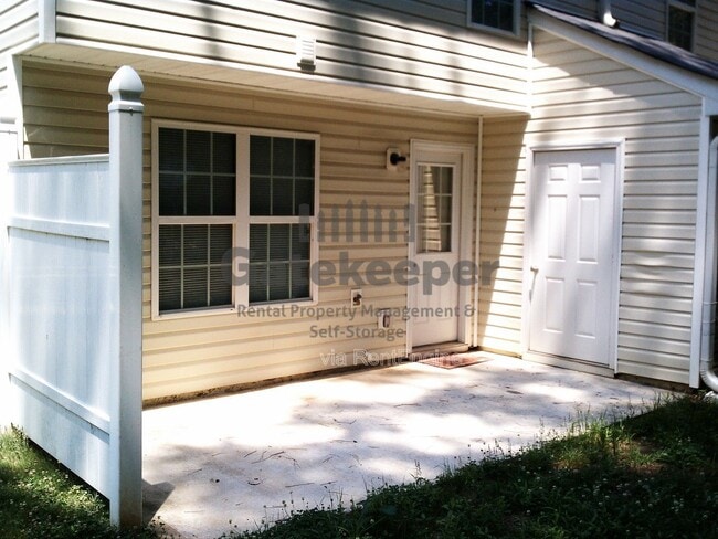 Photo - 8422 Carlington Ln