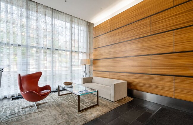 Photo - 659 W Randolph St